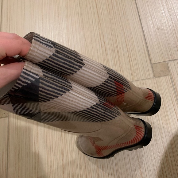 Burberry Rain Boots - Picture 4 of 7